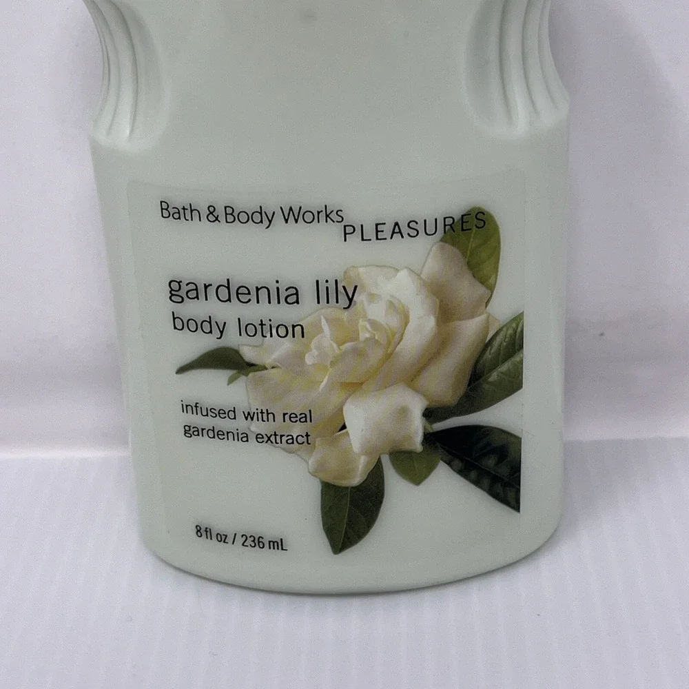 Bath & Body Works GARDENIA LILY Pleasures Body Lotion 8 oz‎ - Full, See Notes